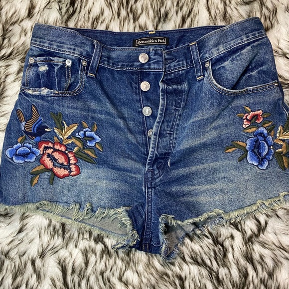Abercrombie & Fitch vintage floral denim shorts - Picture 6 of 9